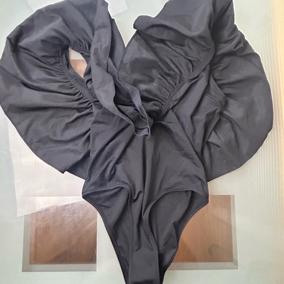 Zara Ruffle One Piece Swimsuit Size M - Picture 2 of 6